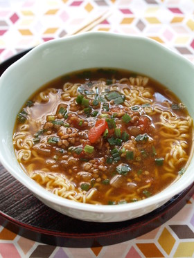 バルサミコトマトのさっぱり豚そぼろ麺