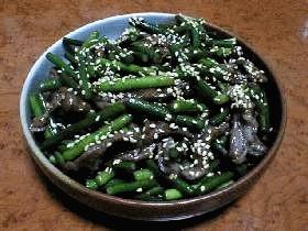 にんにくの芽と牛肉の甘辛炒め