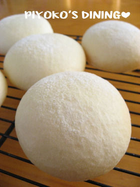 お店のより美味♡白いクリームチーズパン