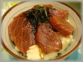 まぐろの山かけづけ丼