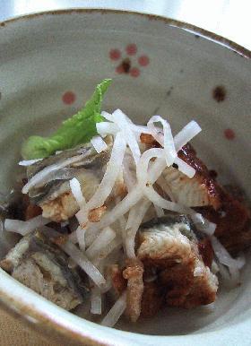 鰻と大根のわさび和え。