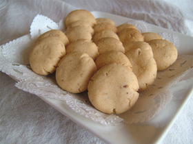 簡単！胡麻入り✿サクサクきなこクッキー✿