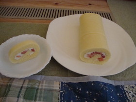 おすすめケーキ!☆いちごのロールケーキ☆