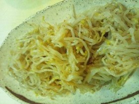 もやしのナムル