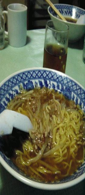 もやしラーメン (生ラーメンを使って)