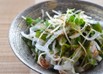 旬の新玉葱と新若布の和風気分なｻﾗﾀﾞ