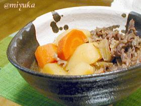 ■秋の香りを楽しむ肉じゃが。。。