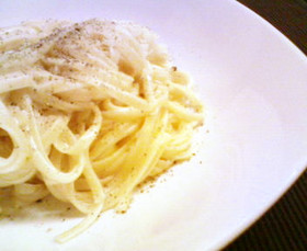 * クリームチーズ＆黒胡椒のパスタ *