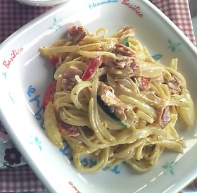 はなびし草のベーコンとチーズクリームのパスタ