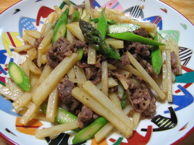 牛肉とアスパラとじゃがいもオイスター炒め