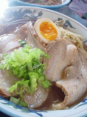 丸くてでっかい「ラーメンチャーシューと一緒にねかせる半熟ゆで卵」