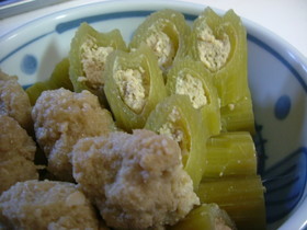 秋田フキの肉詰め煮