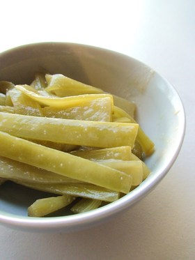 レンジで加熱！　ウドの酢味噌和え*