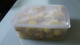 完熟梅で・・・梅シロップ