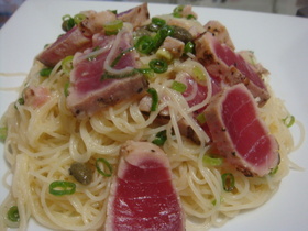 軽く炙ったマグロの冷製パスタ