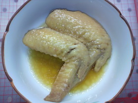 コラーゲンたっぷり　鶏手羽の酒煮
