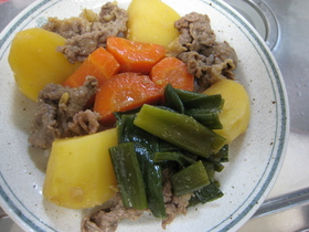 Ｗ肉の味噌肉じゃが