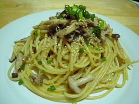 豚肉とキノコのゆずコショウパスタ☆