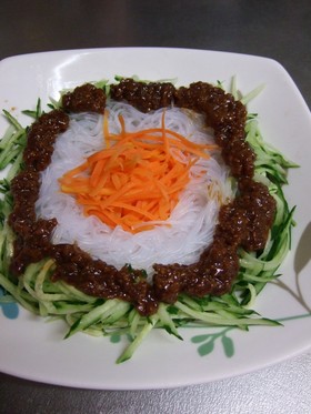 簡単☆うまみ肉味噌春雨サラダ