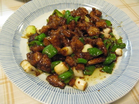 豚肉の味噌仕立て炒め（醤爆肉丁）