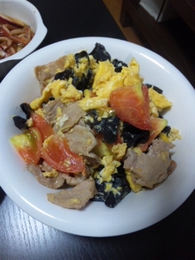 超絶美味　トマトと豚肉の炒め物