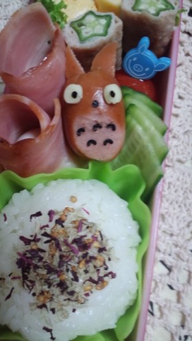 キャラおかず＊コロコロウインナーでトトロ