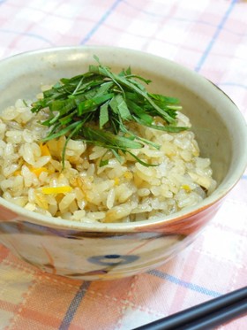 とろろ昆布とツナの炊き込みご飯♫