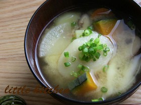 味噌仕立て♡もちもち団子のだんご汁