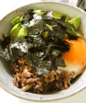簡単!アボガドビビンバ丼