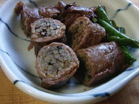 蕨の牛肉巻き