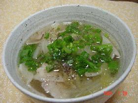 白菜と豚バラのあったかスープ