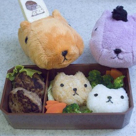 キャラ弁！カピバラさんおにぎり♬