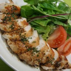 鶏むね肉のステーキ・バルサミコソース