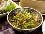 ほんのり中華なアボガド納豆の写真