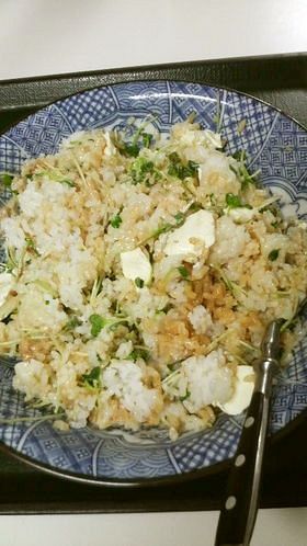 クリームチーズとわさび醤油の混ぜご飯☆