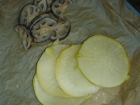 簡単♪レンジで干し野菜／大根、れんこん
