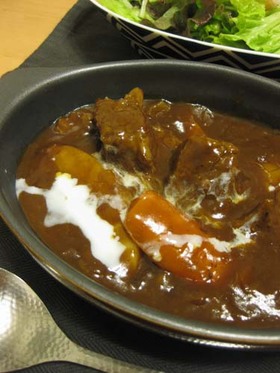 絶品！洋食屋風お肉ゴロっとビーフシチュー