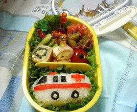 手づかみОＫ！救急車弁当☆