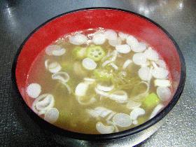 おくらとめかぶのとろとろスープ