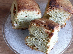 イーストとアボカドで作るスコーン