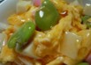 そら豆とかまぼこの卵あんかけ丼