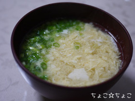 くずし豆腐とかき卵の味噌汁