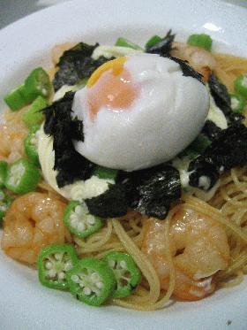欲張り＊エビとオクラと半熟卵のバター醤油パスタ＊