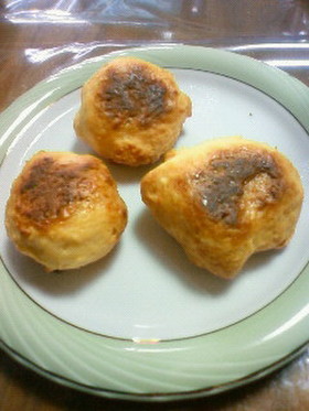 朝の早焼きパン(パンよりスコーン系かも)