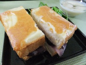 カフェで食べたクロックムッシュ