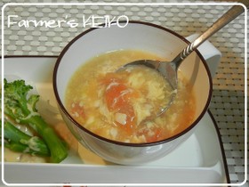 トマトと玉子のとろ~りコンソメスープ