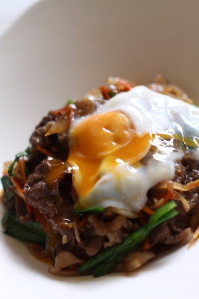 韓国風すき焼き丼