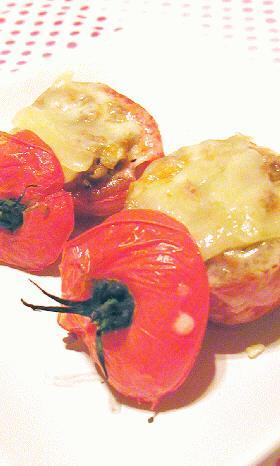 ○０0・とろける焼きとまとの挽き肉詰め。。。0