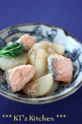 大根と鮭の煮物
