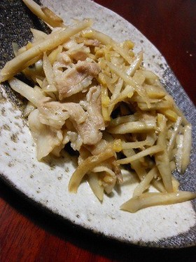 生姜たっぷり、ほかほか豚肉炒め